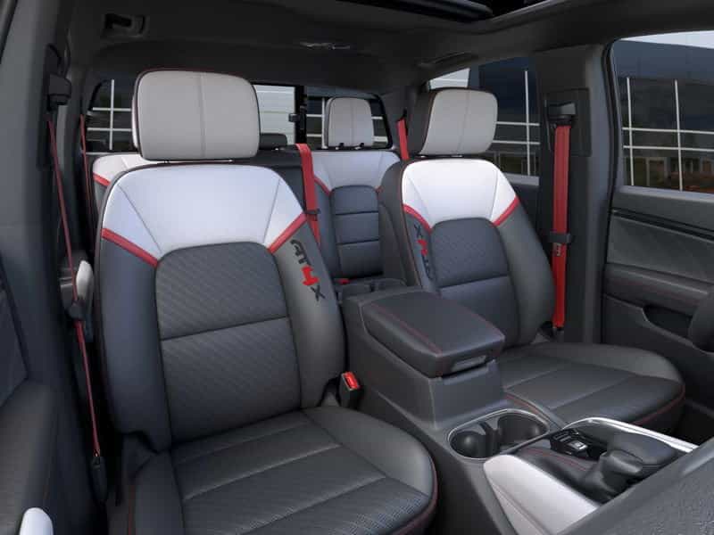 2026 GMC Canyon At4X - Image 6