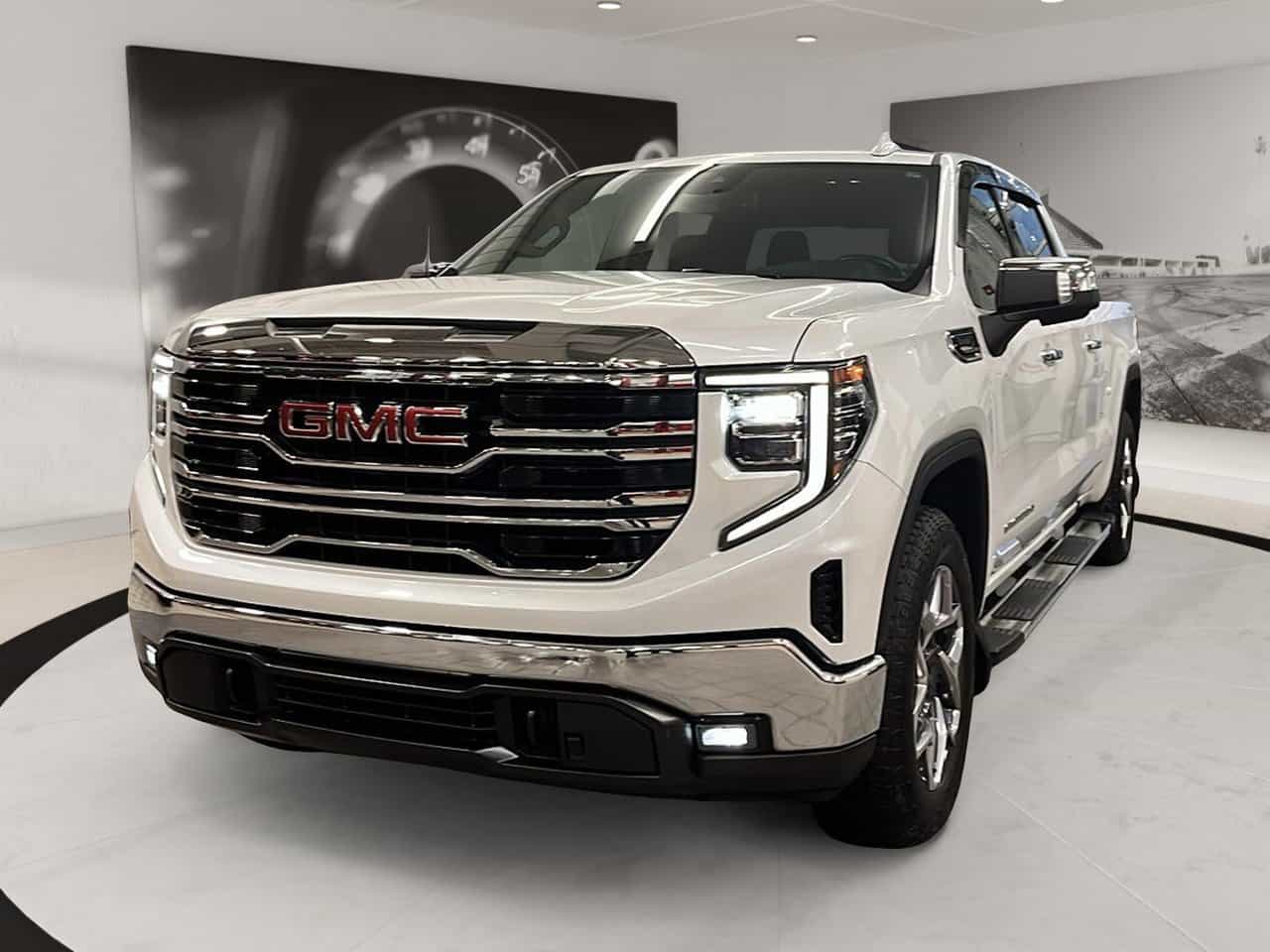 2022 GMC Sierra 1500 4Wd Crew Cab 3.0L Slt - Image 1