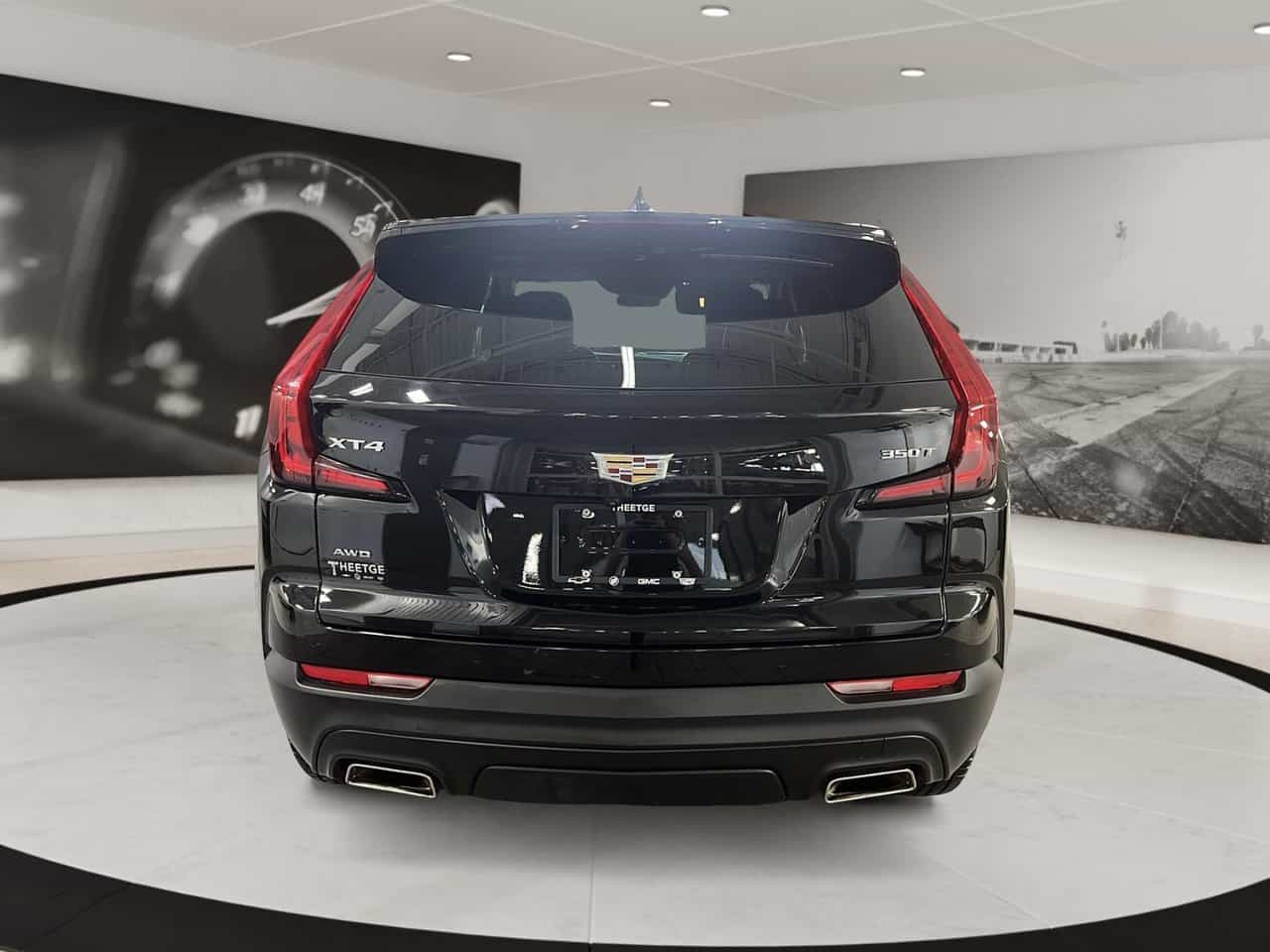 2022 Cadillac XT4 Luxury Awd - Image 3