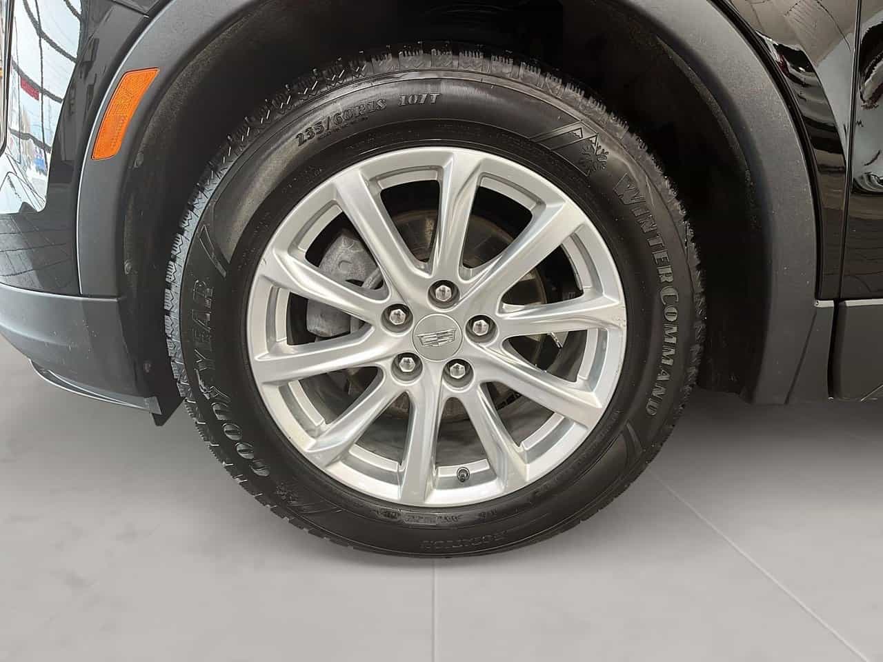 2022 Cadillac XT4 Luxury Awd - Image 7