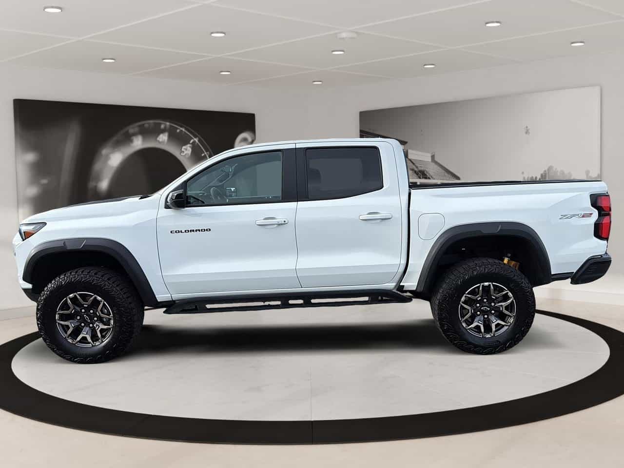 2024 Chevrolet Colorado 4Wd Crew Zr2 - Image 5