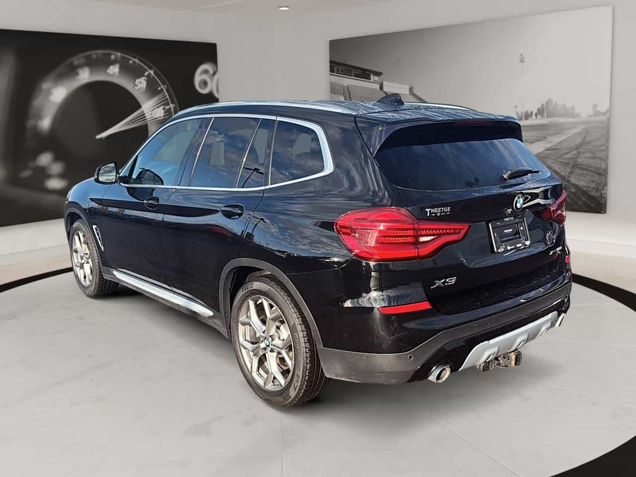 2021 BMW X3 xDrive30e - Image 4