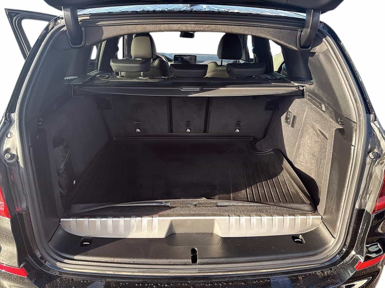 2021 BMW X3 xDrive30e - Image 6