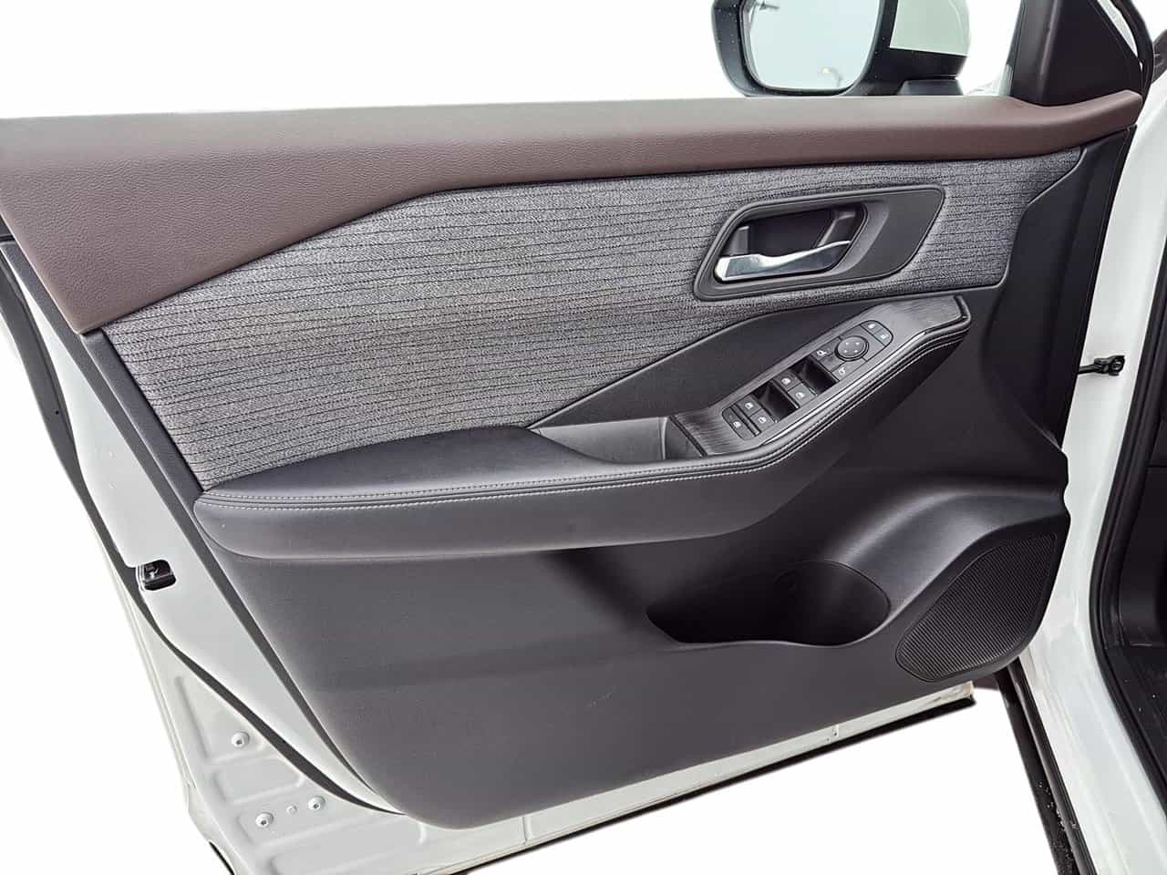 2023 Nissan Rogue *Toit Pano* - Image 10