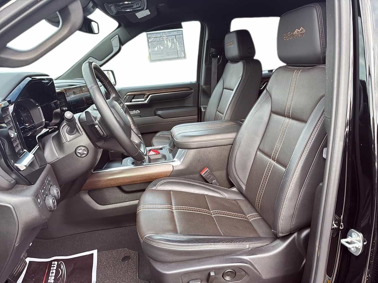 2024 Chevrolet Silverado 1500 Crew Cab 147 High Country 3.0L - Image 8