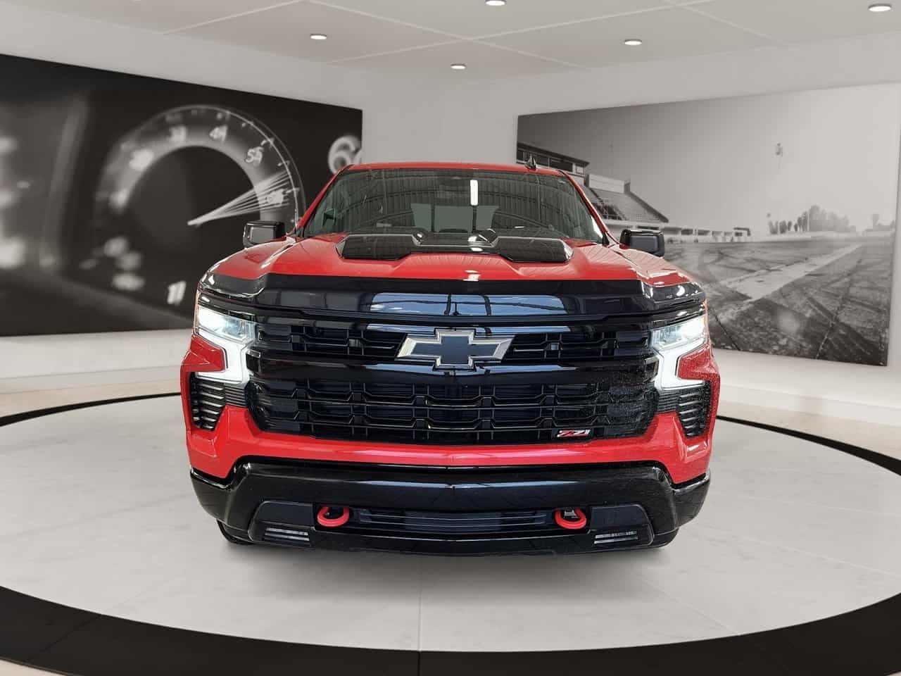 2023 Chevrolet Silverado 1500 5.3L Crew Cab Lt Trail Boss - Image 2