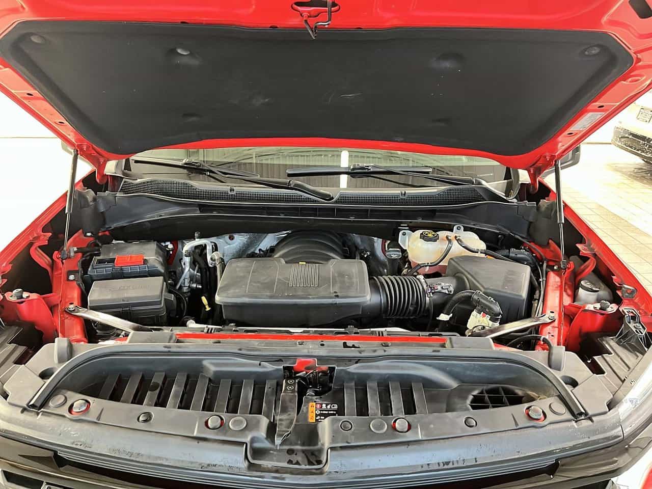 2023 Chevrolet Silverado 1500 5.3L Crew Cab Lt Trail Boss - Image 8