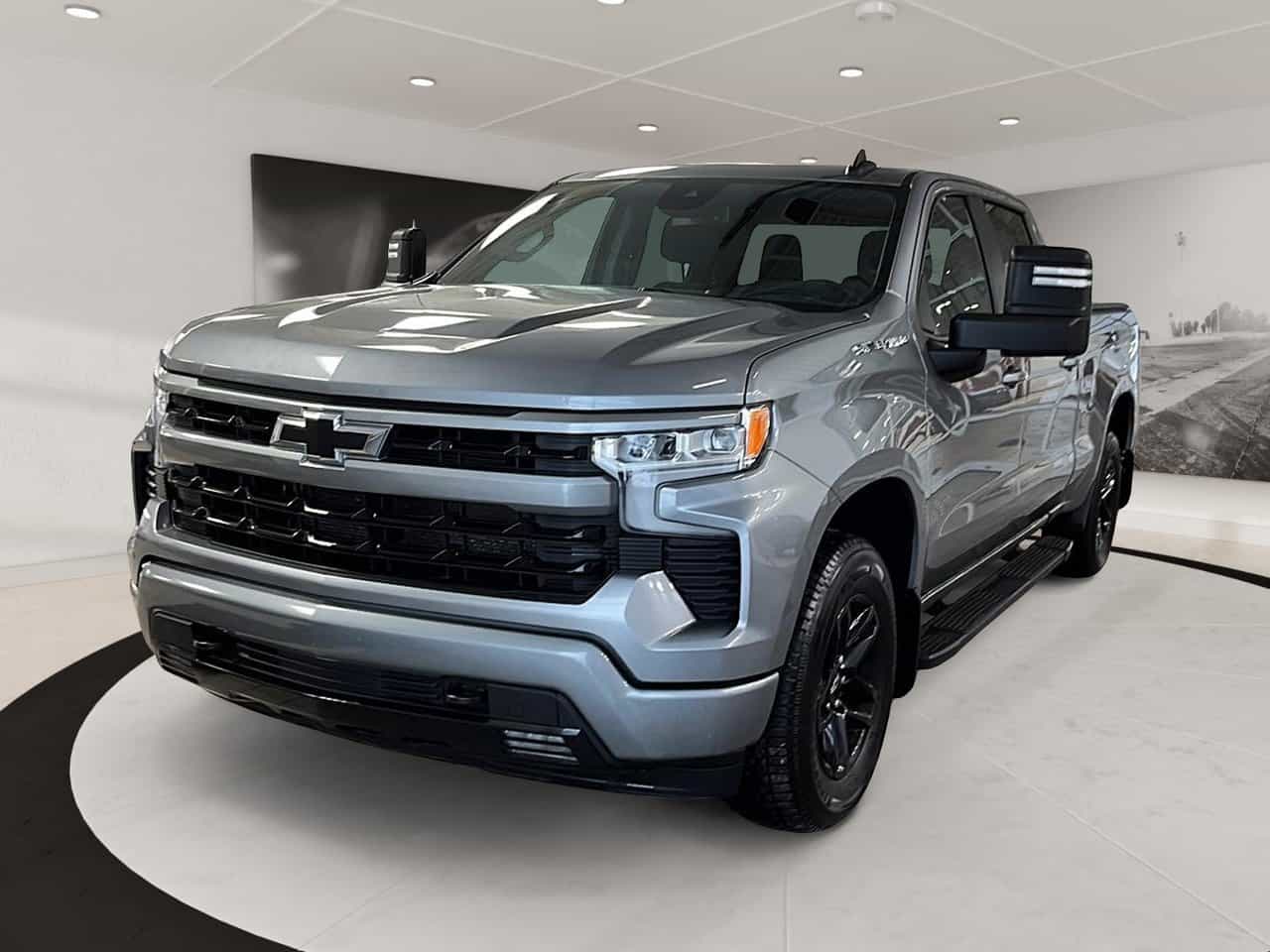 2023 Chevrolet Silverado 1500 4Wd Crew Cab 5.3L *Remorquage Max* - Image 1