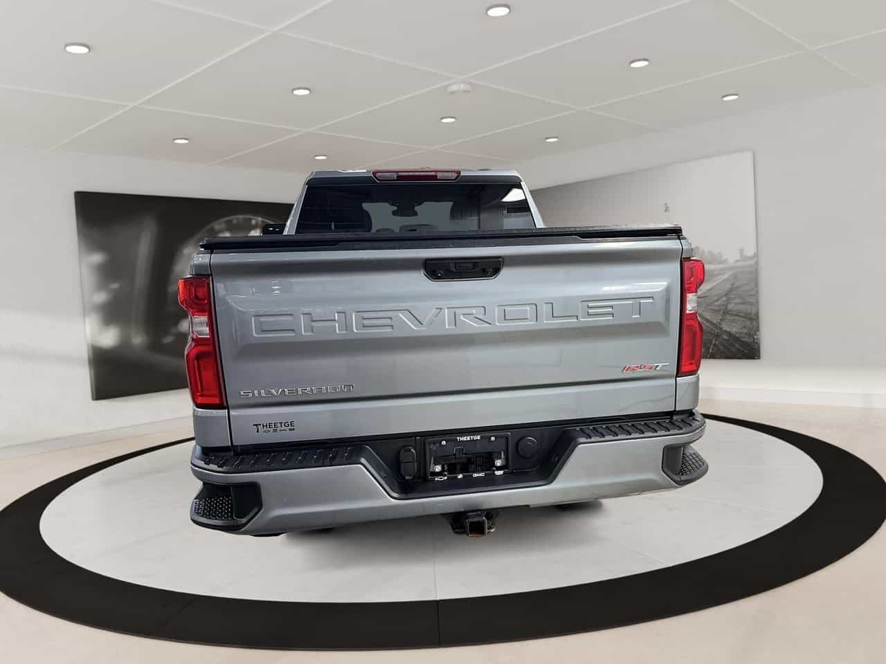 2023 Chevrolet Silverado 1500 4Wd Crew Cab 5.3L *Remorquage Max* - Image 3