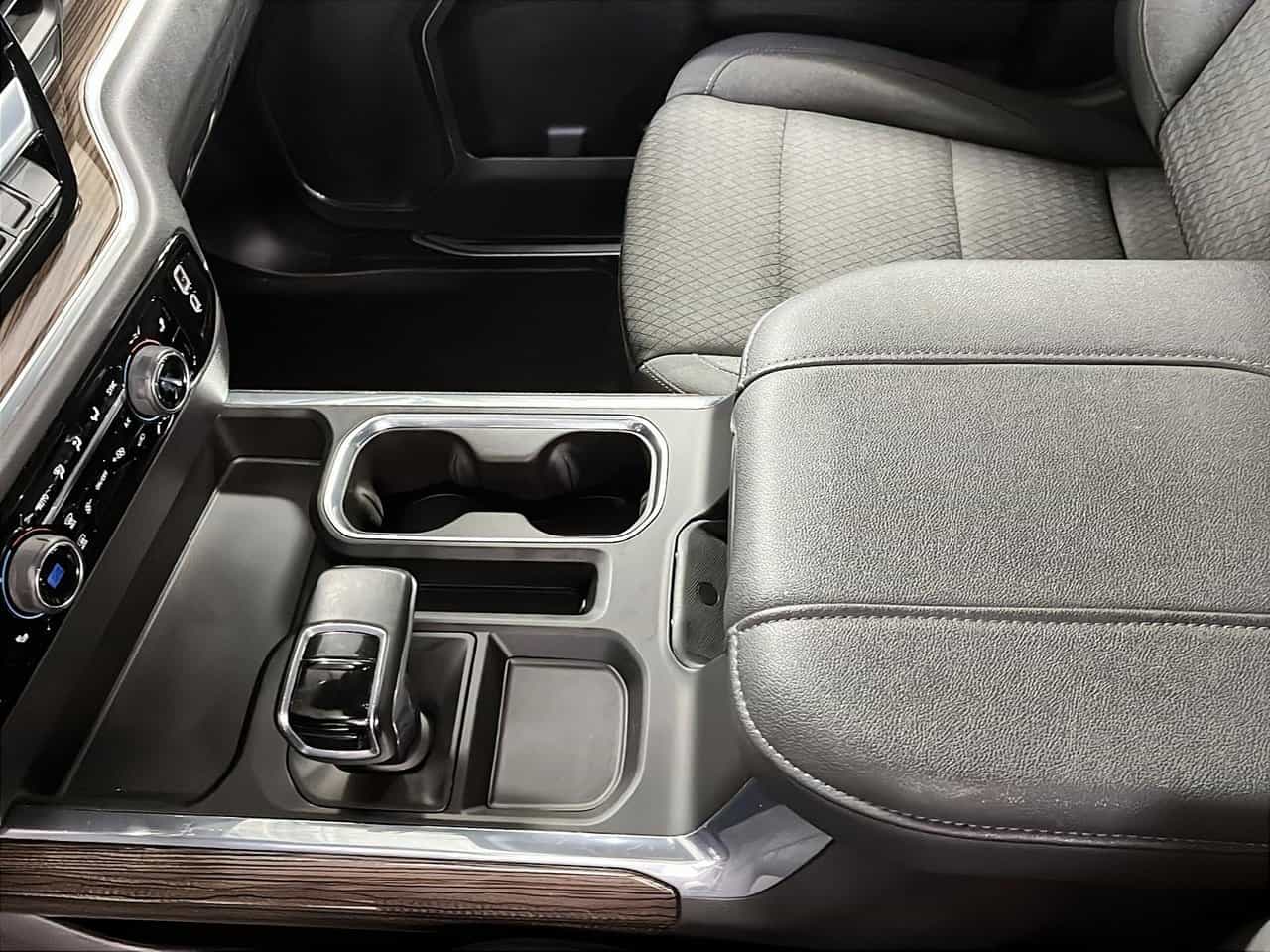 2023 Chevrolet Silverado 1500 4Wd Crew Cab 5.3L *Remorquage Max* - Image 10