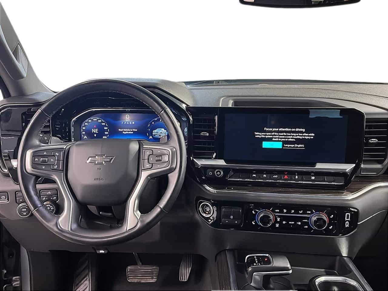 2023 Chevrolet Silverado 1500 4Wd Crew Cab 5.3L *Remorquage Max* - Image 14