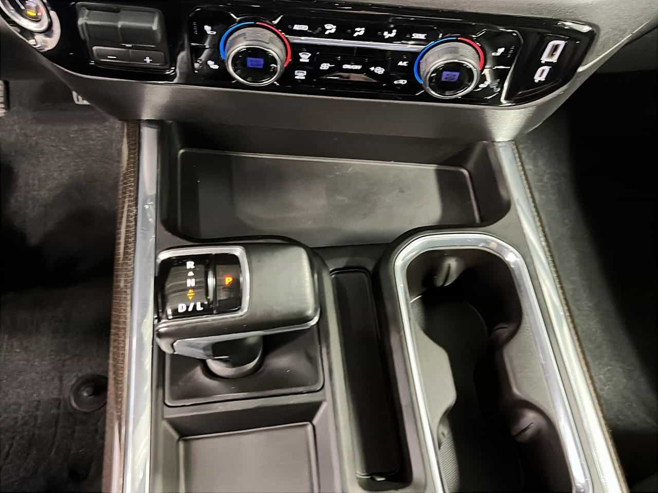 2023 Chevrolet Silverado 1500 4Wd Crew Cab 5.3L *Remorquage Max* - Image 15