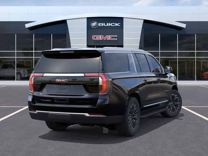 Image 4 GMC Yukon XL Elevation 2026
