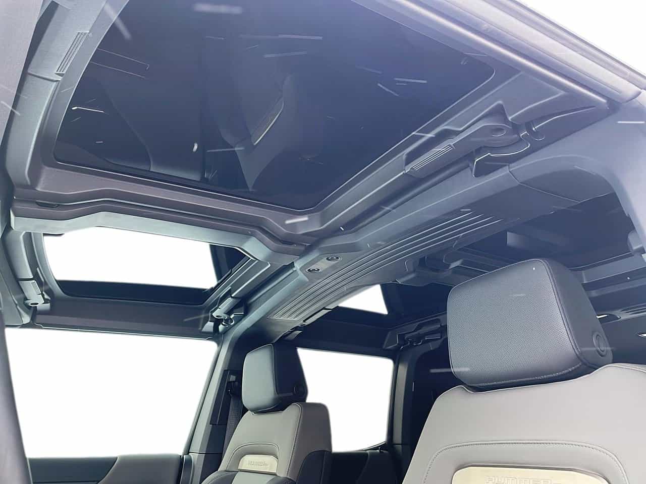 2025 GMC Hummer EV SUV E4WD 2X *Taux à partir de 3.99%* - Image 17