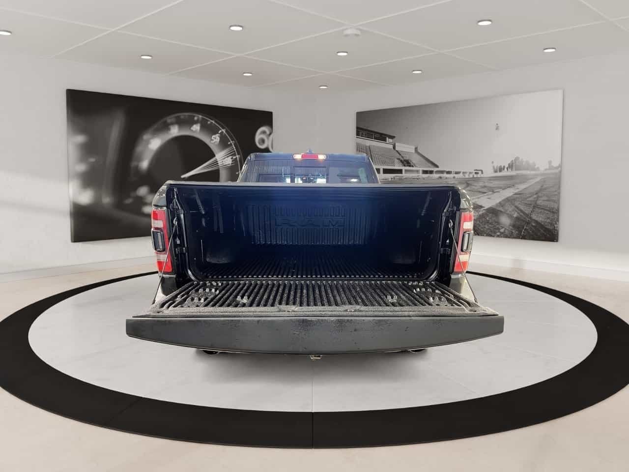 Image 15 RAM 1500 Rebel 4X4 Crew Cab 5'7 Box 2022