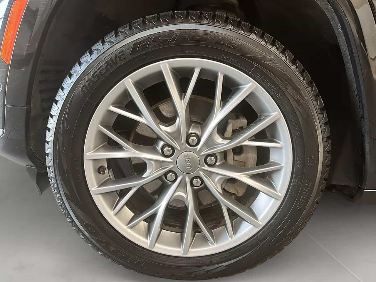 2023 Jeep Grand Cherokee L Summit 4X4 - Image 7