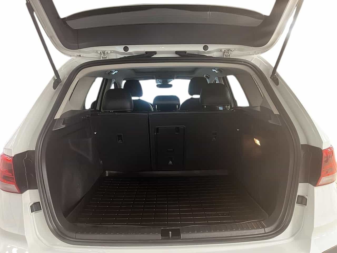 Image 6 Volkswagen Taos Highline 4Motion 2023