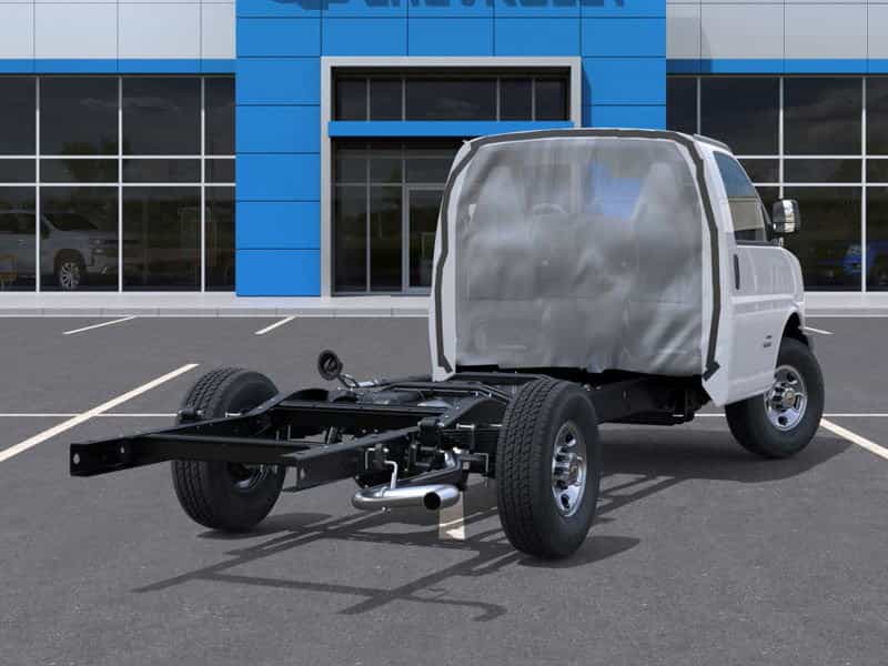 2026 Chevrolet Express Cutaway 3500 Wt 159'' - Image 4