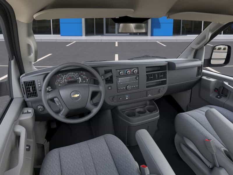 2026 Chevrolet Express Cutaway 3500 Wt 159'' - Image 5