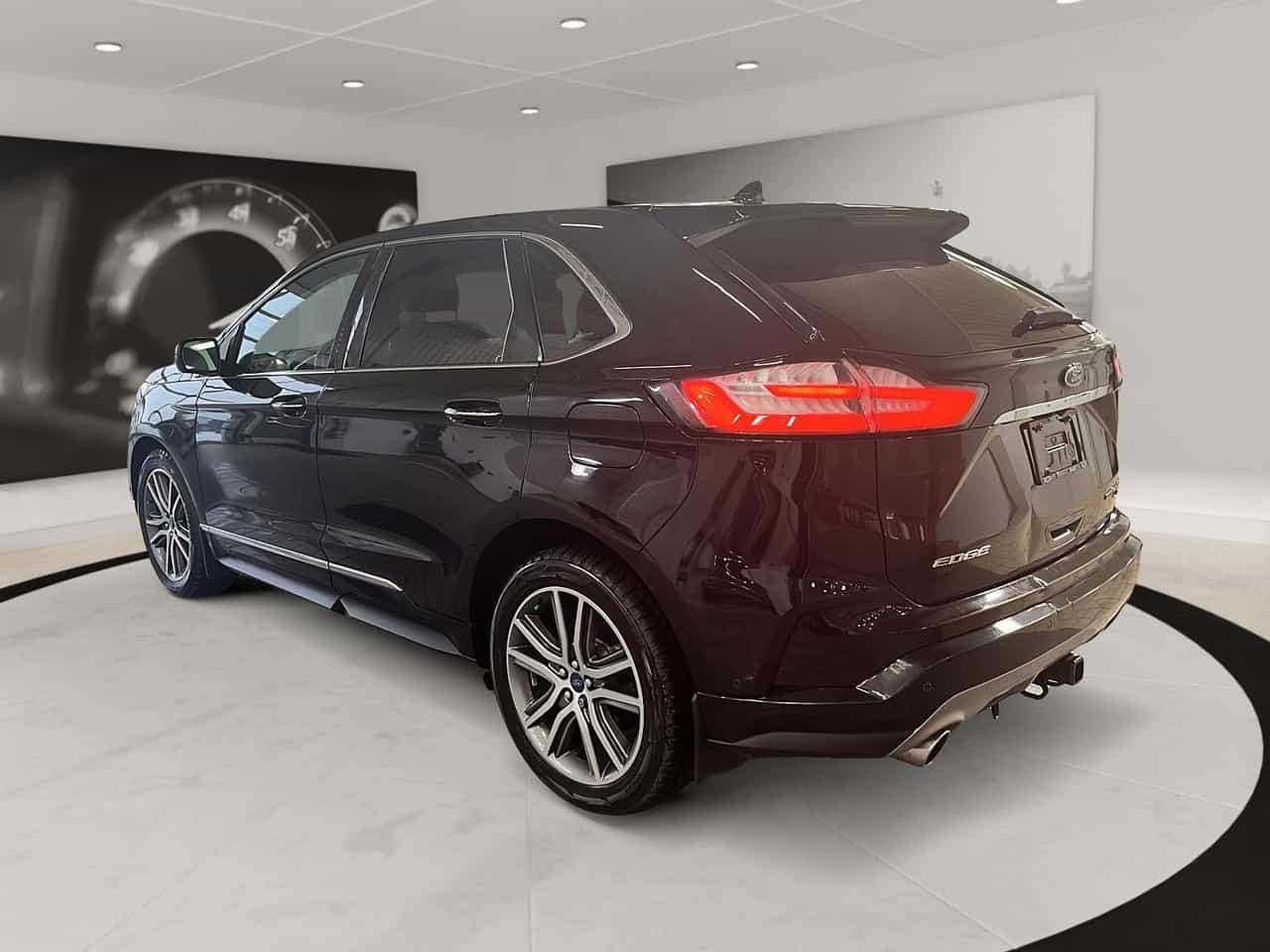 2019 Ford Edge Titanium Awd - Image 4