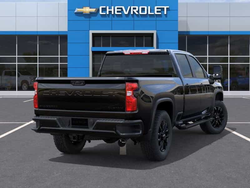 2026 Chevrolet Silverado 2500 HD Custom - Image 4