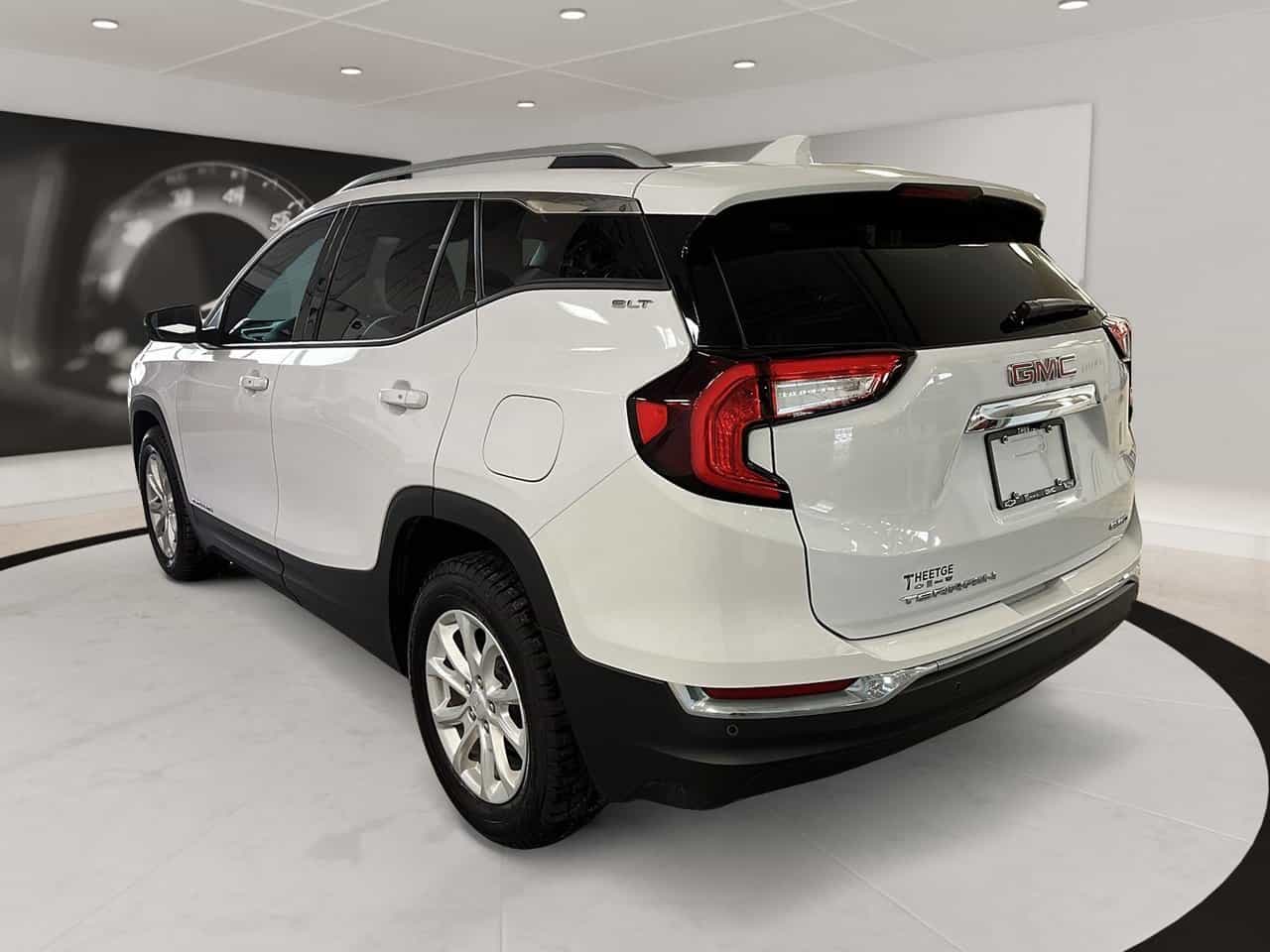 Image 4 GMC Terrain Awd 4Dr Slt * Tres Bas Km * 2022