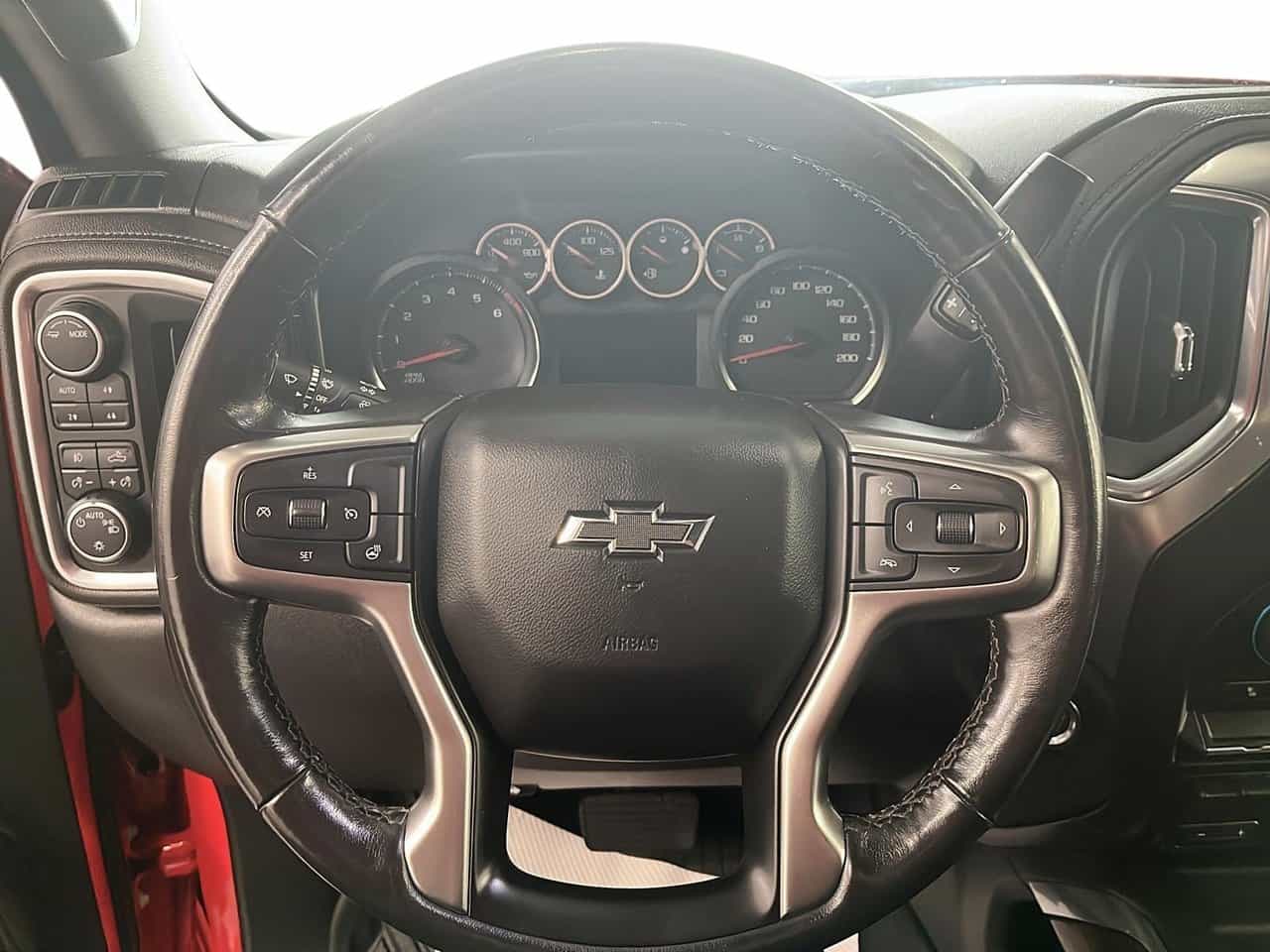 Image 12 Chevrolet Silverado 1500 4Wd Crew Cab Lt Trail Boss * V8 5.3 L * 2021