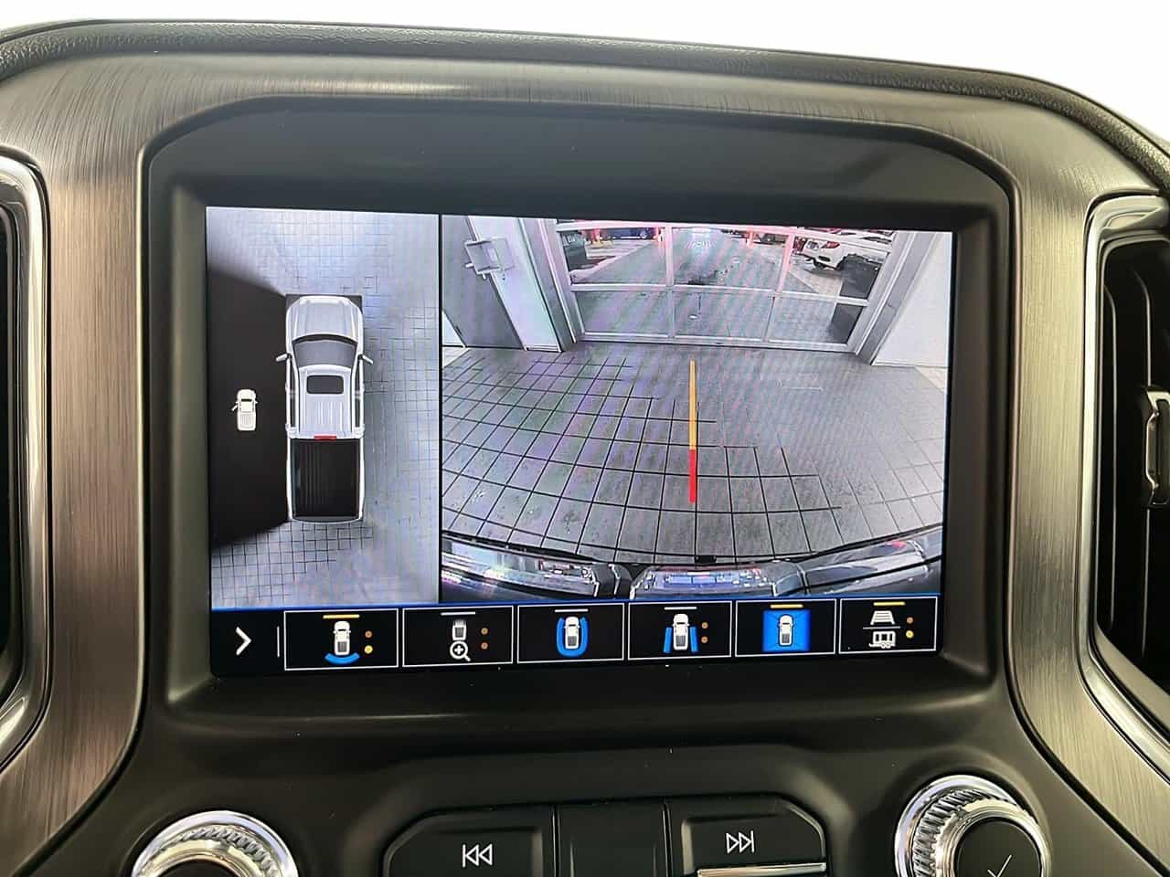 Image 18 GMC Sierra 1500 4Wd Crew Cab 157 Denali 2020