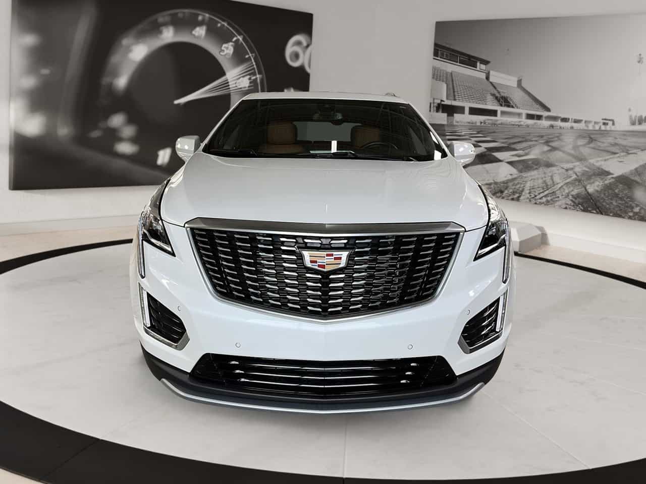 Image 2 Cadillac XT5 Awd 4Dr Premium Luxury 2022