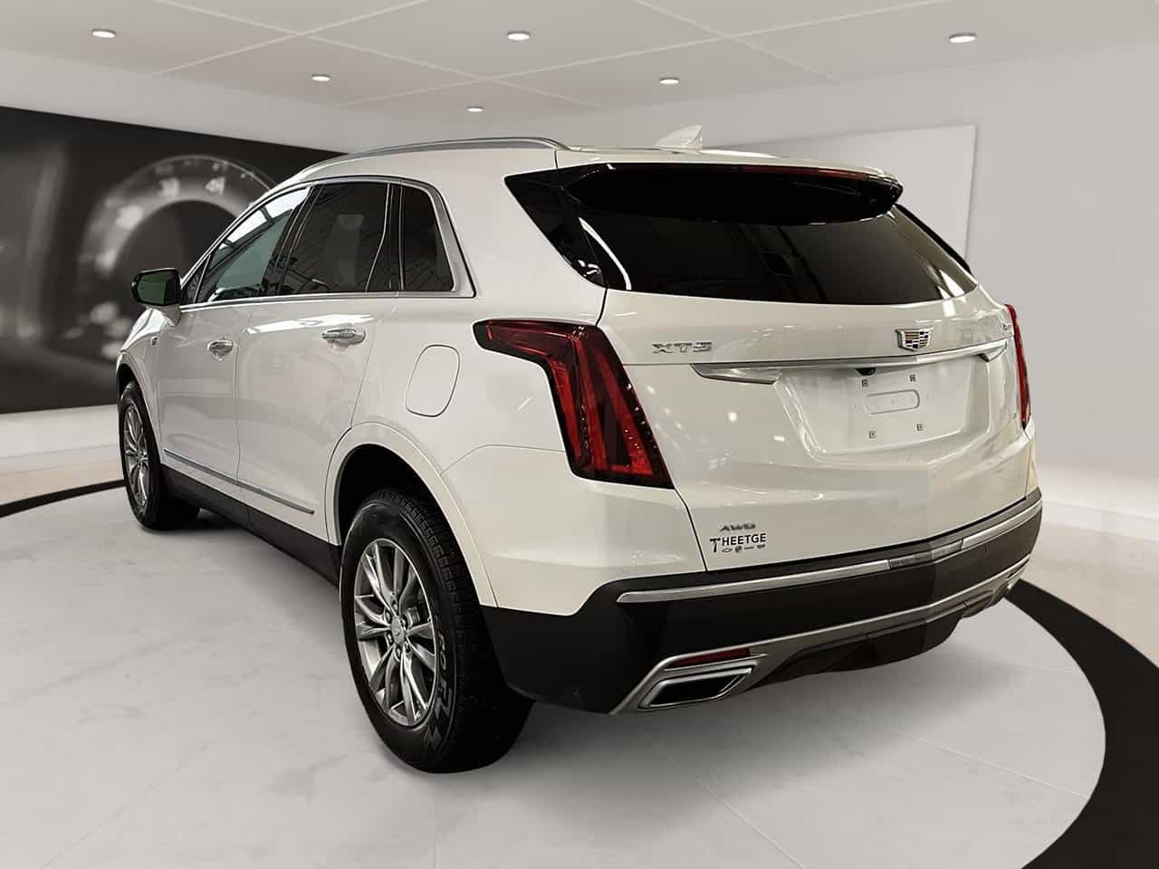 Image 4 Cadillac XT5 Awd 4Dr Premium Luxury 2022