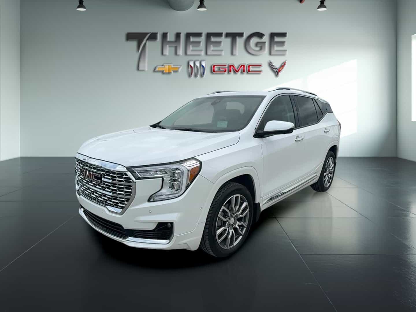 2023 GMC Terrain Traction intégrale 4 portes Denali - Image 1