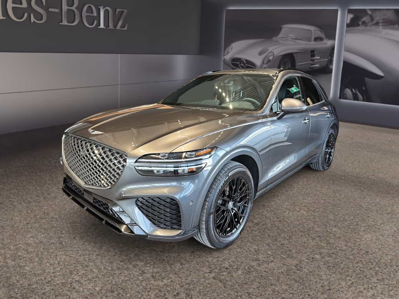 Image 1 Genesis GV70 2.5T Prestige Toit pano, Navigation, Volant chauffant... 2023