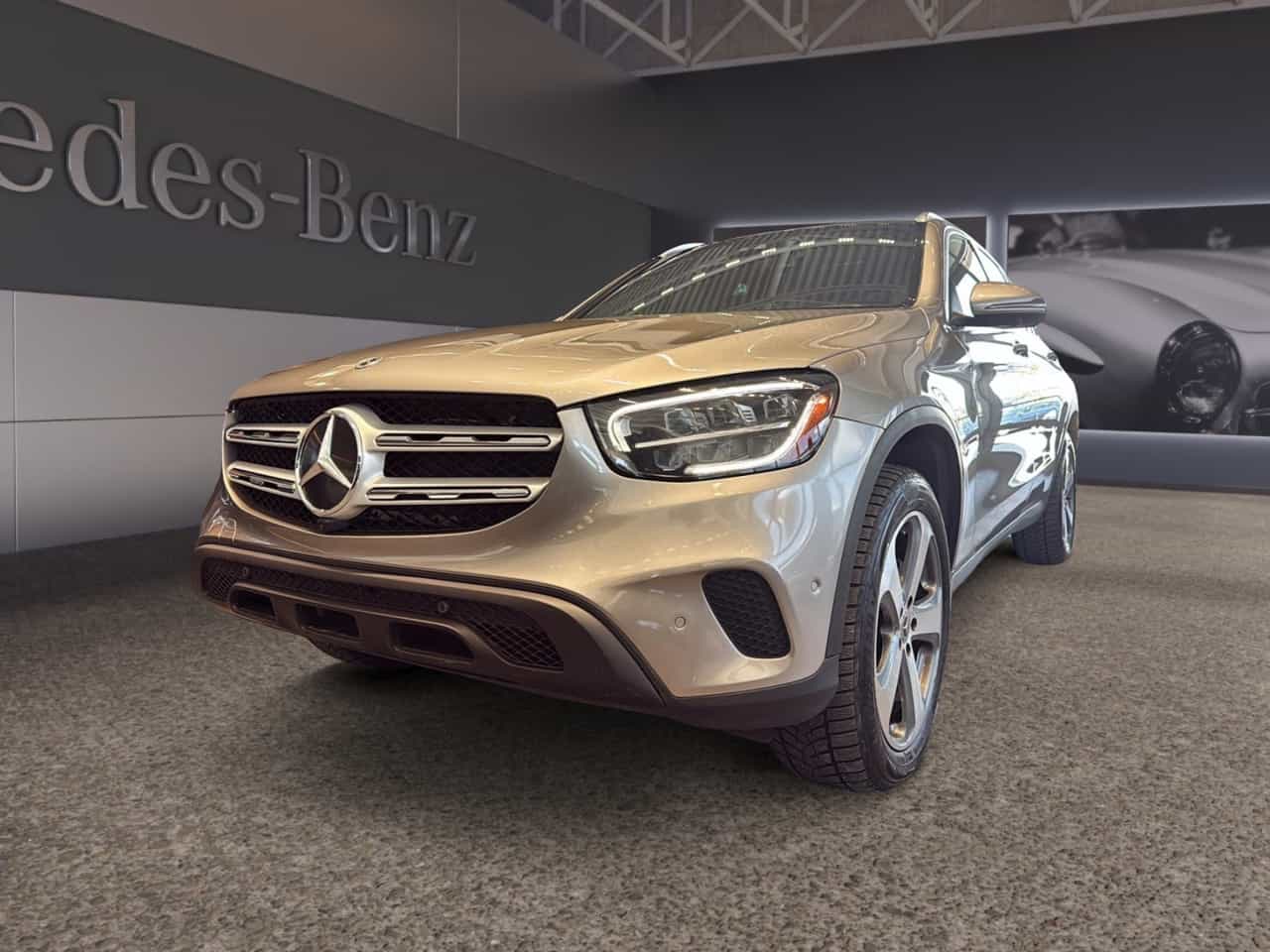 2022 Mercedes-Benz GLC GLC 300 Ensembles Premium & Premium plus - Image 1
