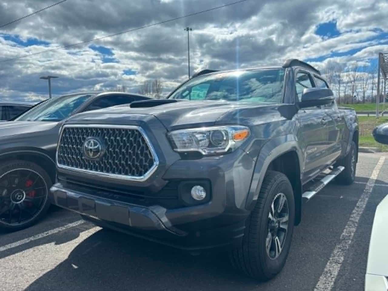 Image 1 Toyota Tacoma Sr5 2019
