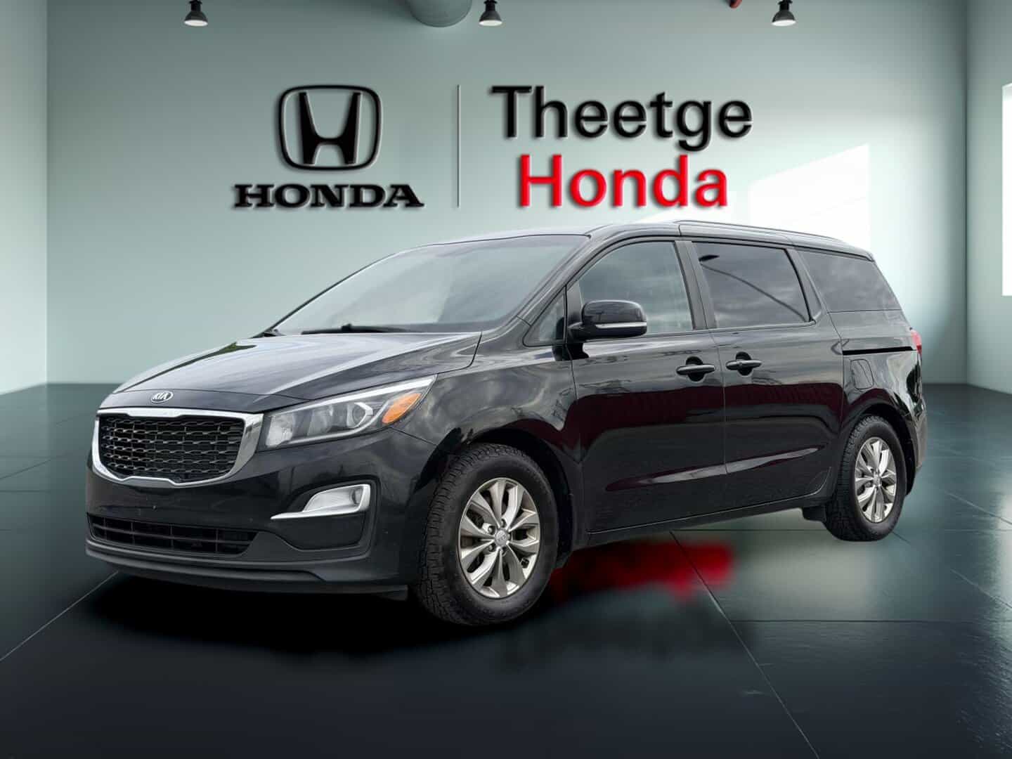 2020 Kia Sedona Lx - Image 1