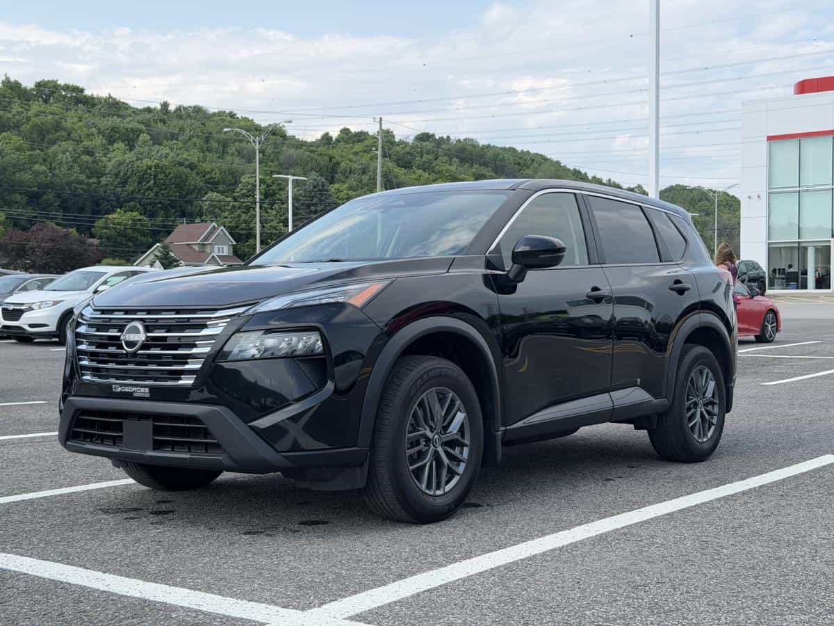 2024 Nissan Rogue S Awd - Image 1