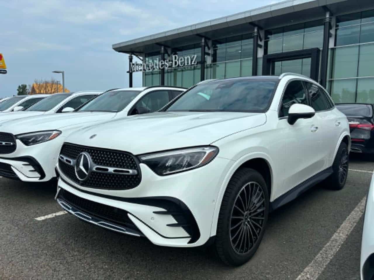2024 Mercedes-Benz GLC Glc 300 - Image 1