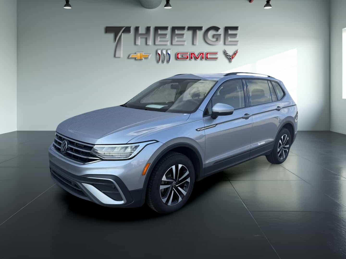 2022 Volkswagen Tiguan Trendline 4MOTION - Image 1