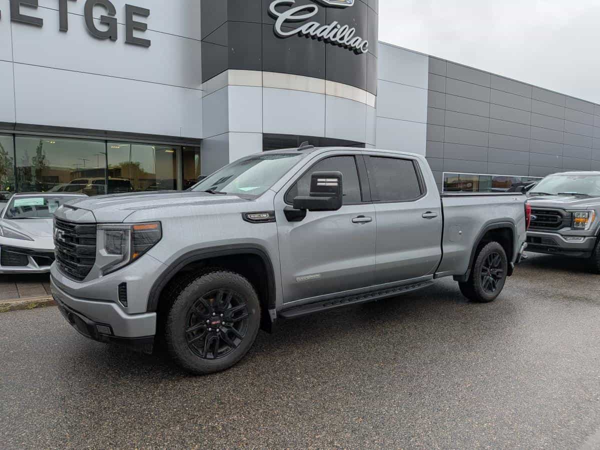 2024 GMC Sierra 1500 4Wd Crew Cab 147" El - Image 1