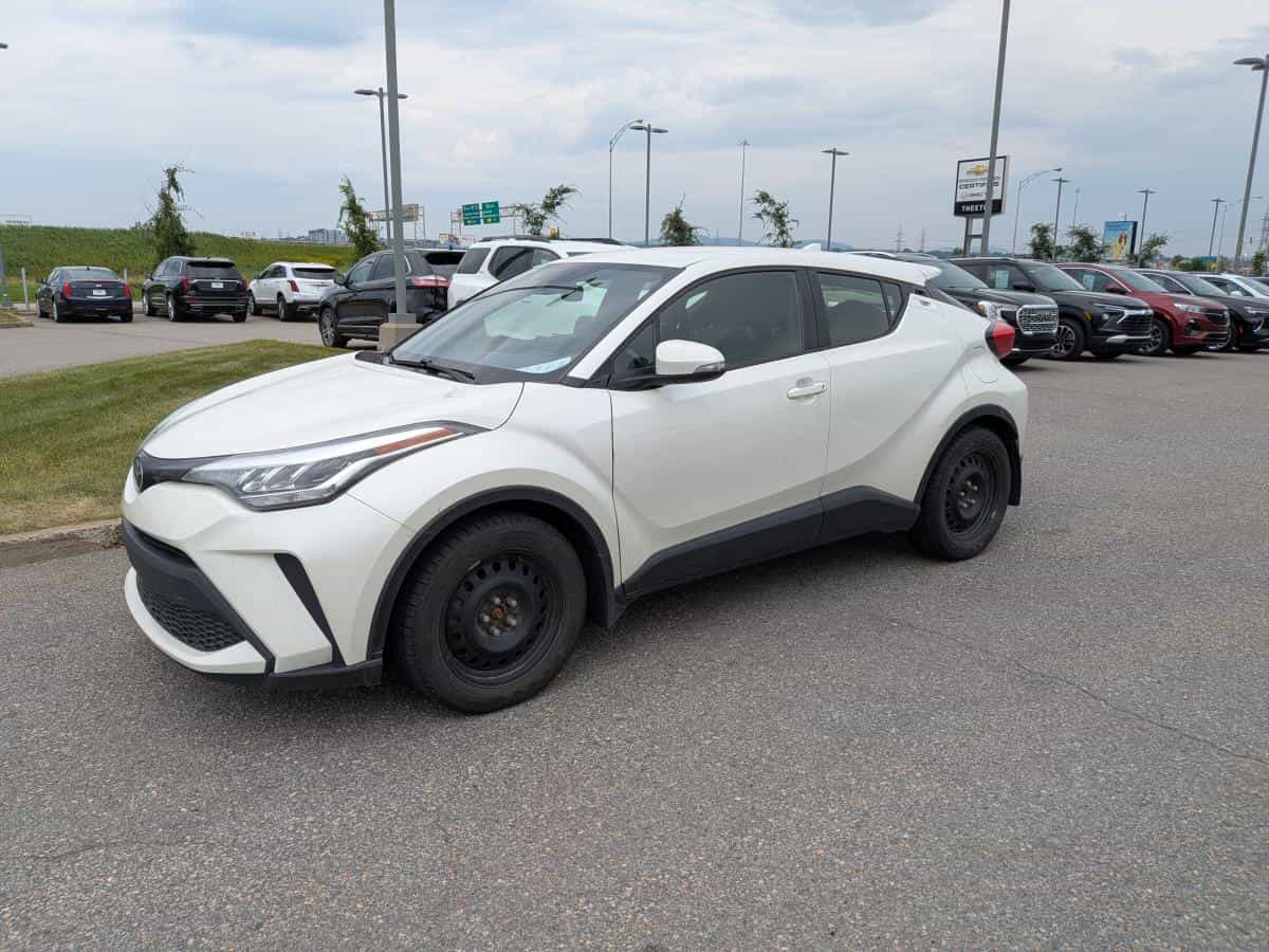 Image 1 Toyota C-HR XLE Premium TA 2021