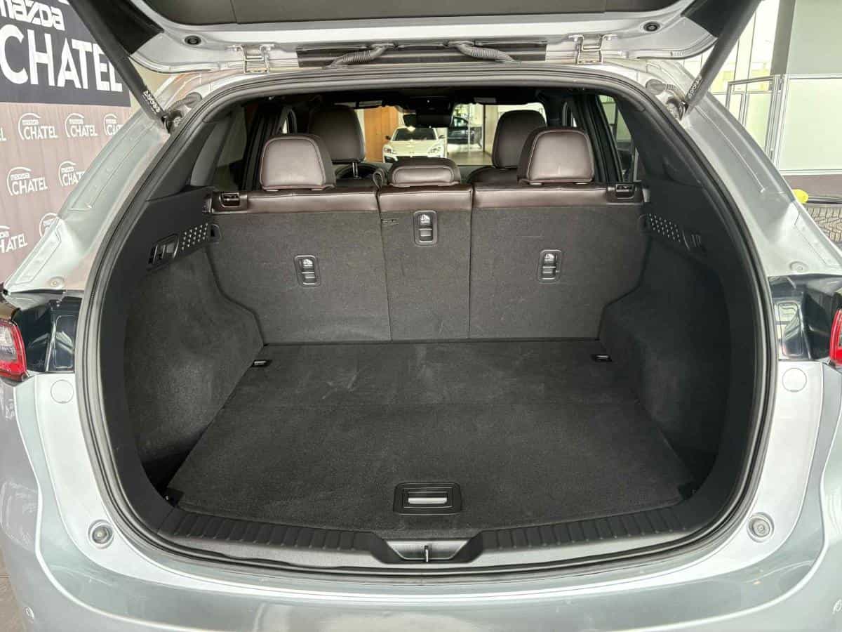 2023 Mazda CX-5 Signature AWD - Image 8