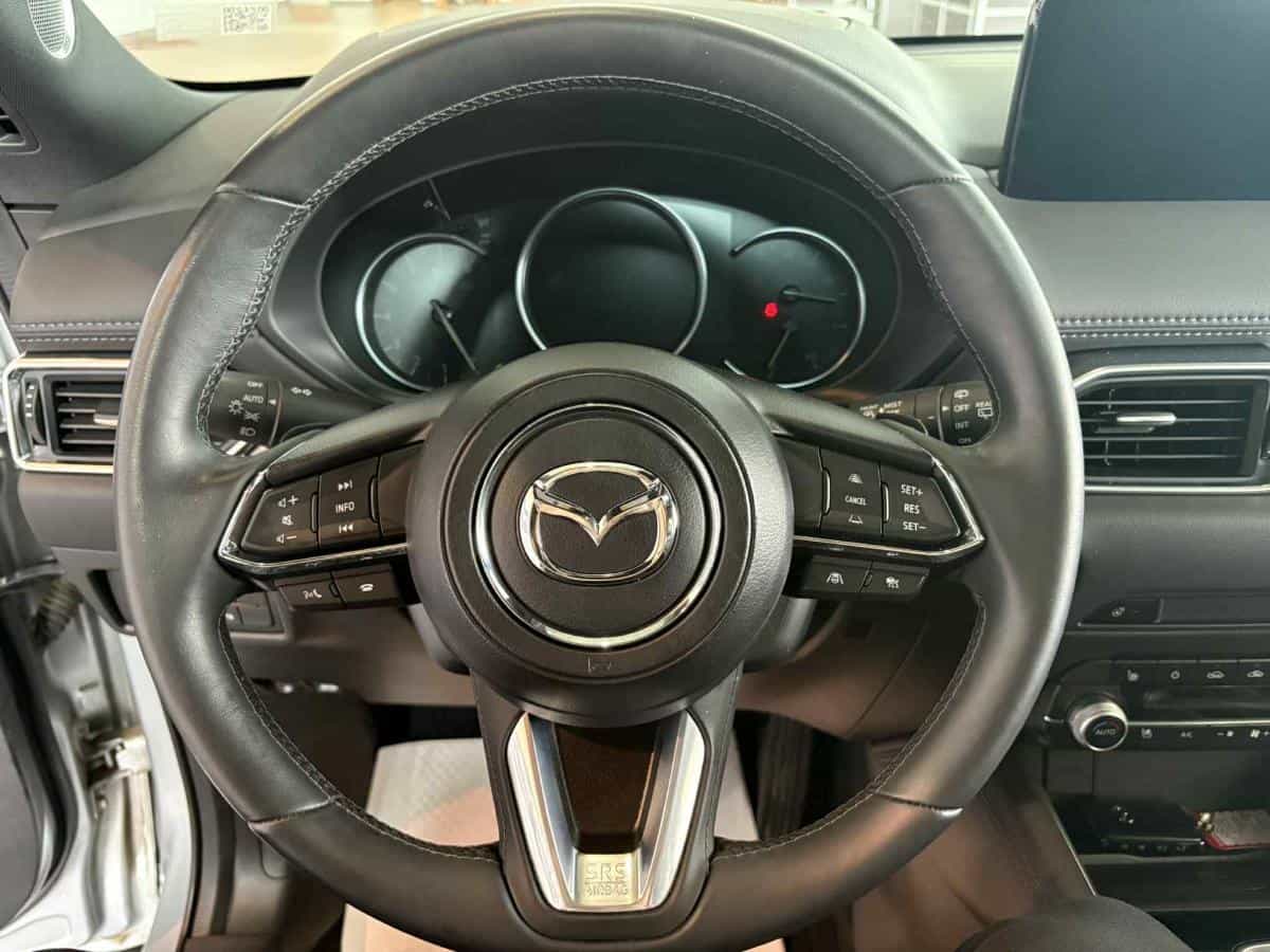 2023 Mazda CX-5 Signature AWD - Image 16