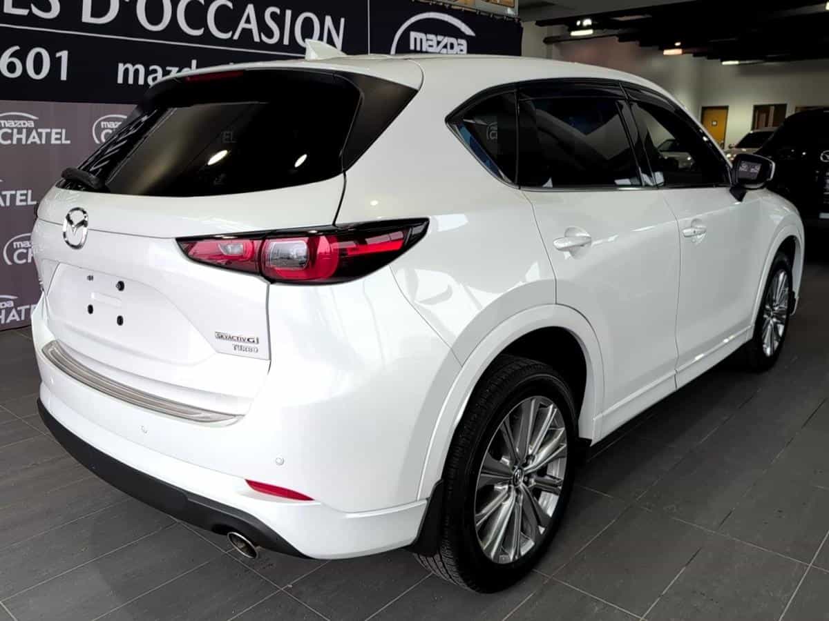 2023 Mazda CX-5 Signature TI - Image 5