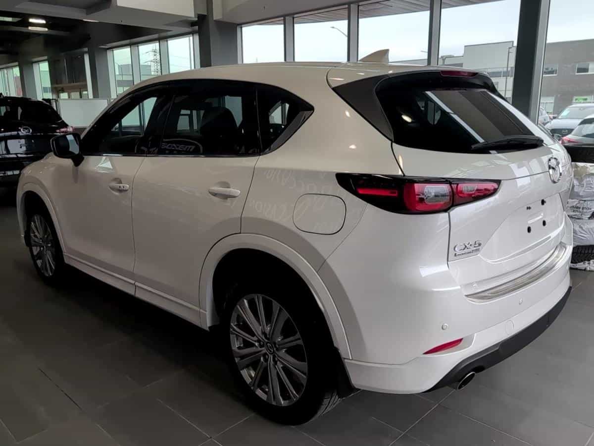 2023 Mazda CX-5 Signature TI - Image 7