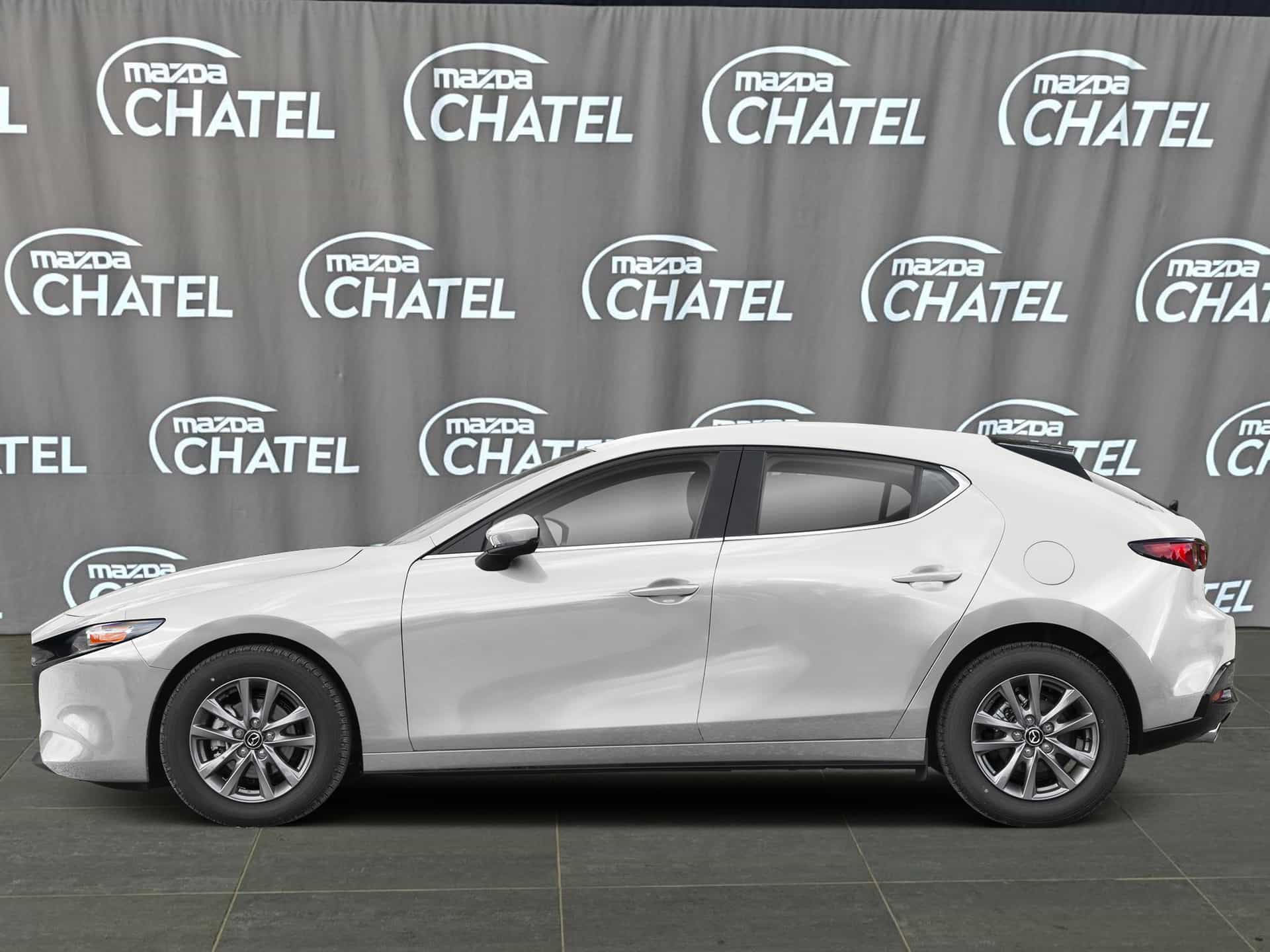 2025 Mazda MAZDA3 SPORT GS - Image 3