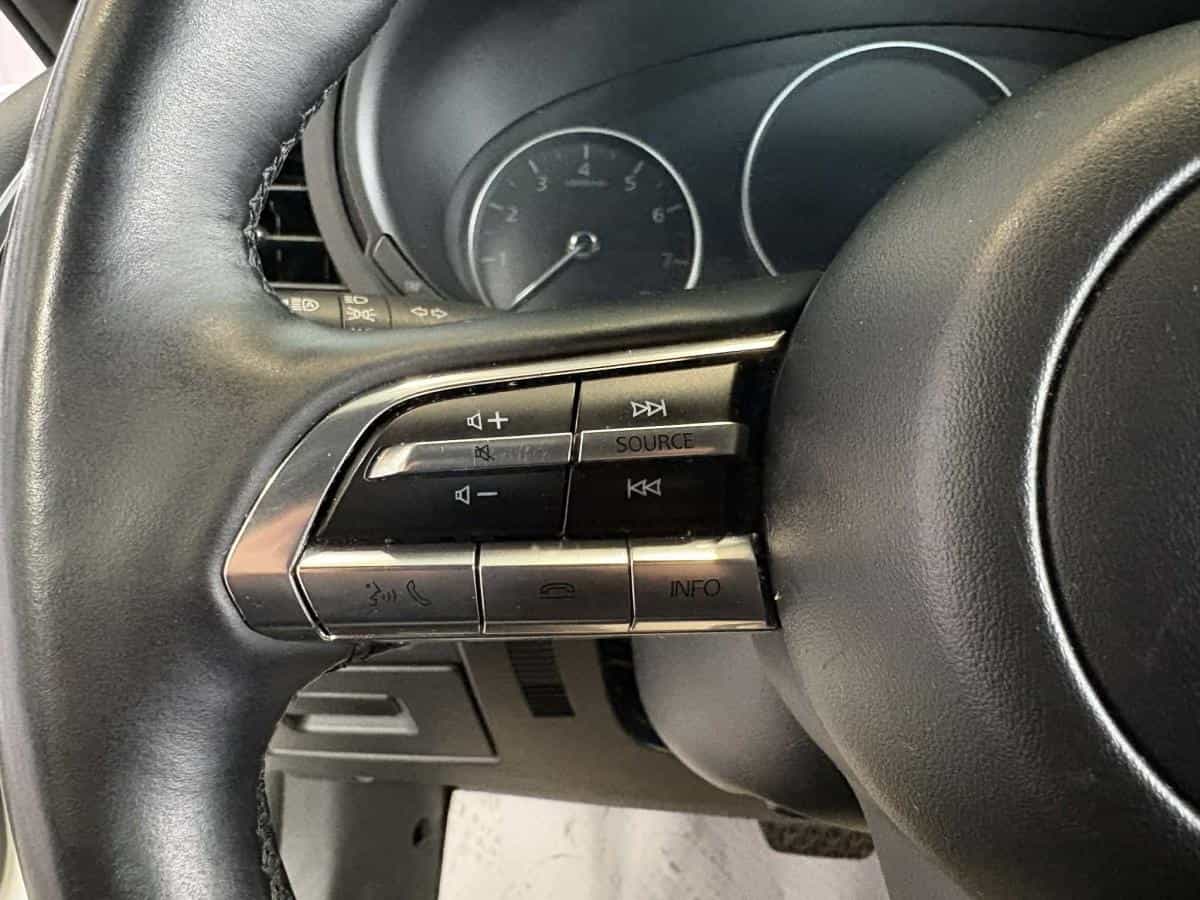 2023 Mazda MAZDA3 SPORT GS TI i-ACTIV BA - Image 14