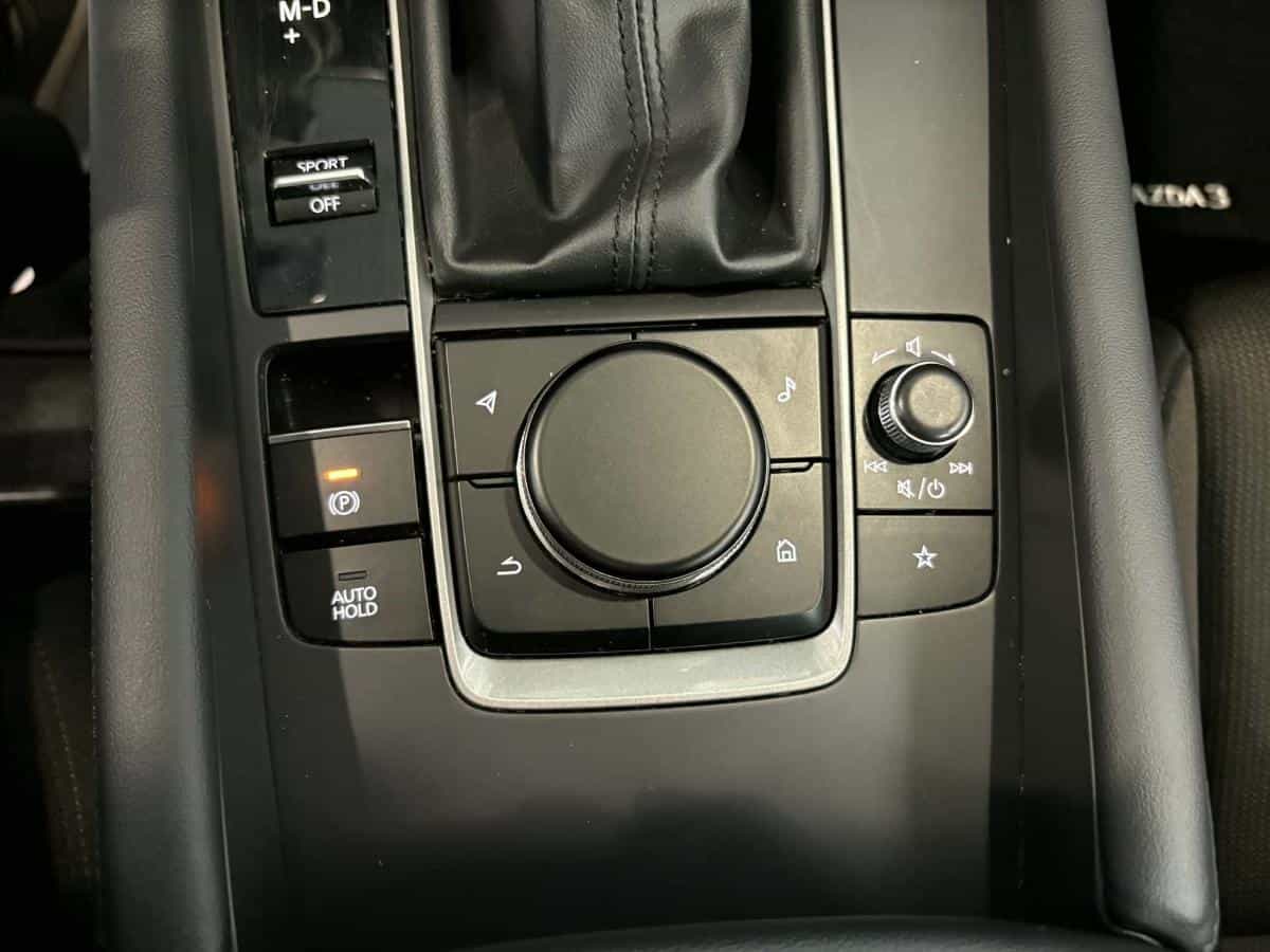 2023 Mazda MAZDA3 SPORT GS TI i-ACTIV BA - Image 17