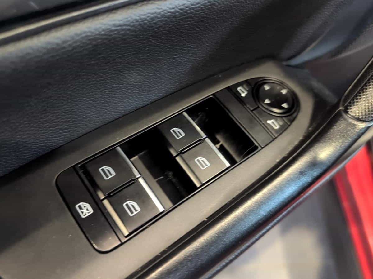 2023 Mazda CX-50 Gs-L Ti - Image 13