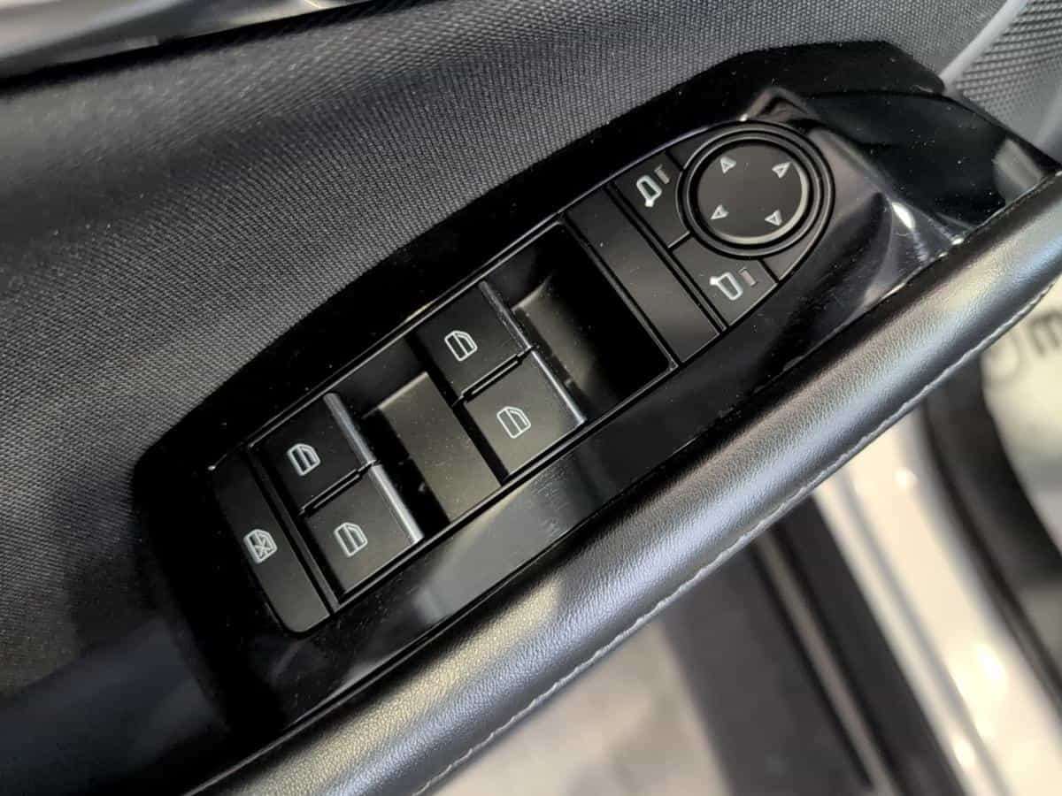 2024 Mazda CX-30 Gs Ti - Image 12