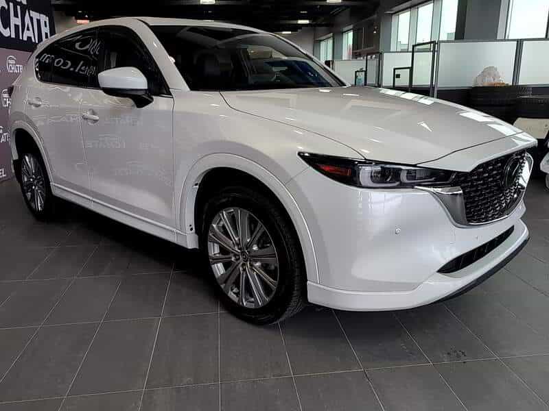 2024 Mazda CX-5 Signature AWD - Image 3